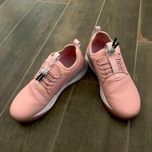 Clove Nurse shoes
